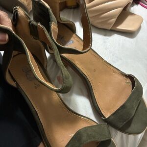 Elegant Olive Green Heels